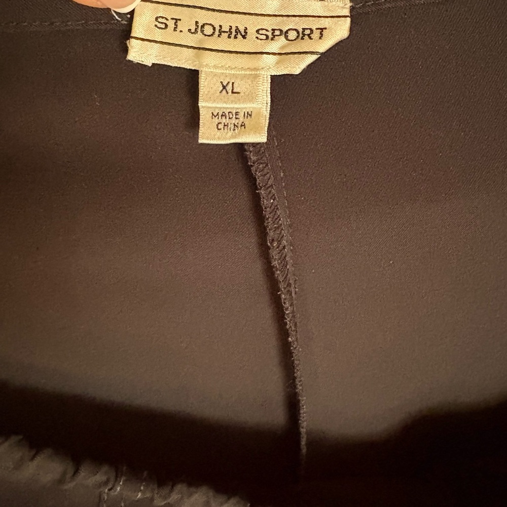 Stylish Black Utility Jacket - image 6